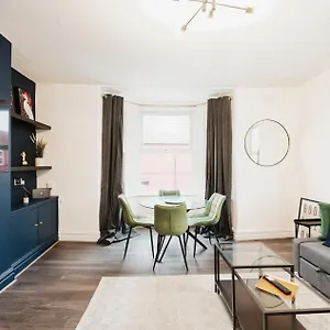 Apartment Lamara Flat 2,, Liverpool