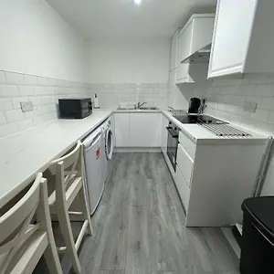 Apartment Ryan I Air I - 147-153 Mill Street - Free Parking, Liverpool