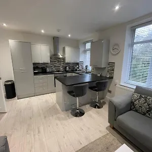 Apartment Spacious 2 Bedroom, Liverpool